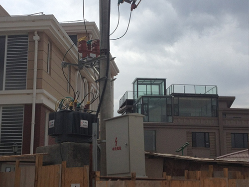 �����������oͶ�Y���O����؟�ι�˾10kV��·���R�r׃�������b����